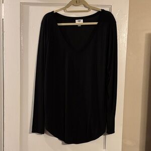 Old Navy Black Long Sleeve V-Neck Tee